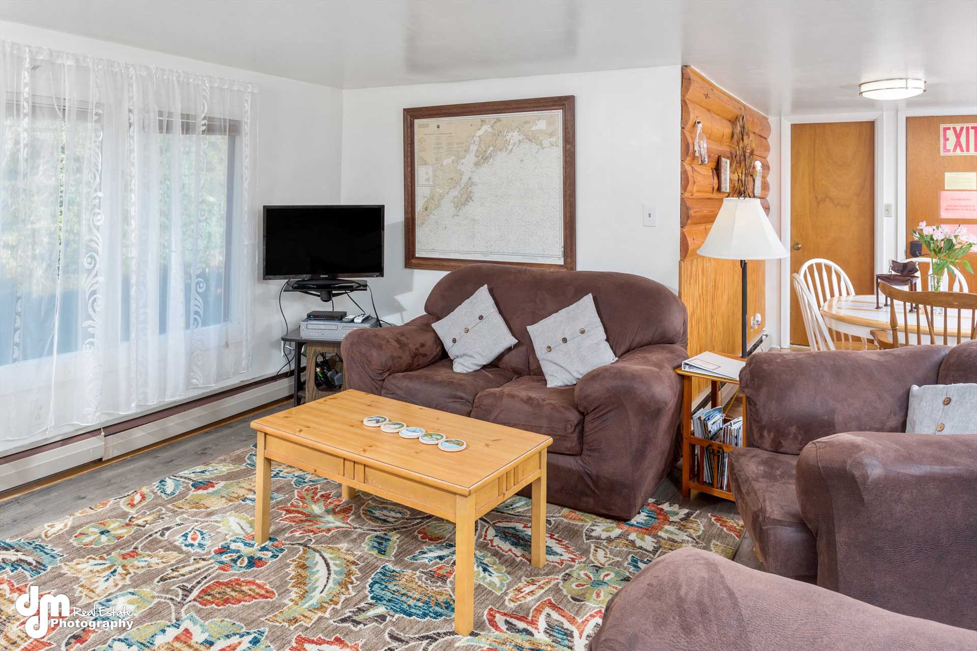 Seward Alaska rental condos  Living Area