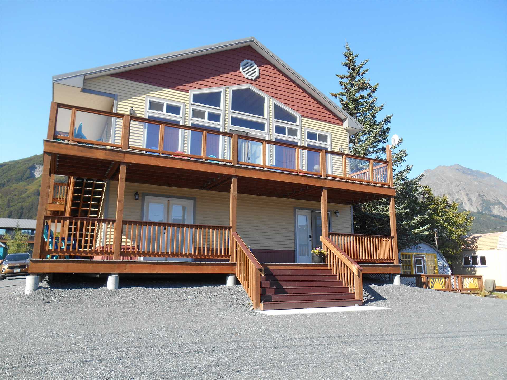 Seward AK luxury stays The Lodge